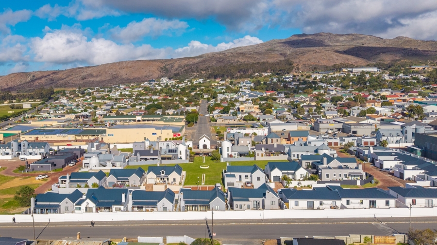 5 Bedroom Property for Sale in Bredasdorp Western Cape